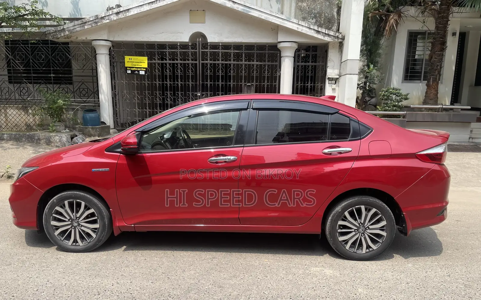 Honda Grace 1.5 Hybrid AWD 2019 Red