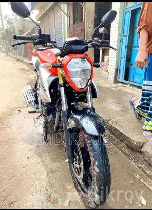 Suzuki Gixxer Fi ABS 2023 Orange