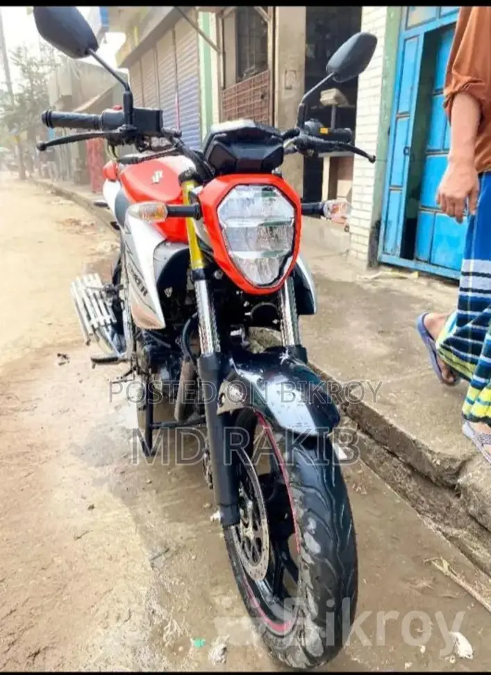 Suzuki Gixxer Fi ABS 2023 Orange