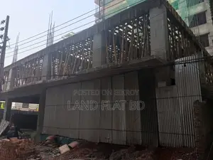 চাঁদ উদ্যান-এ ১৩৬৫ বর্গফুটের ফ্ল্যাট বিক্রয় চলছে