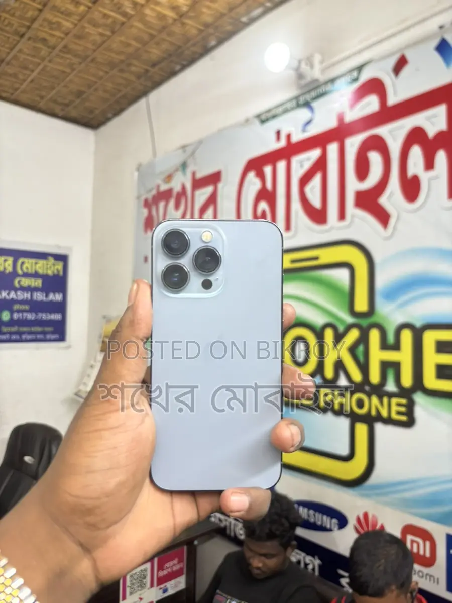 Apple iPhone 13 Pro . (Used)