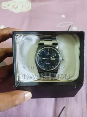 Poedagar 930 luxury stainless steel quartz watch