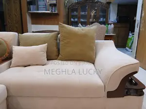 Stylish king size corner sofa 2:2:1 with premium design