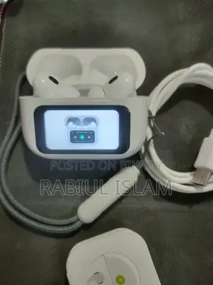 Earbuds for sale, used for 5-6 days