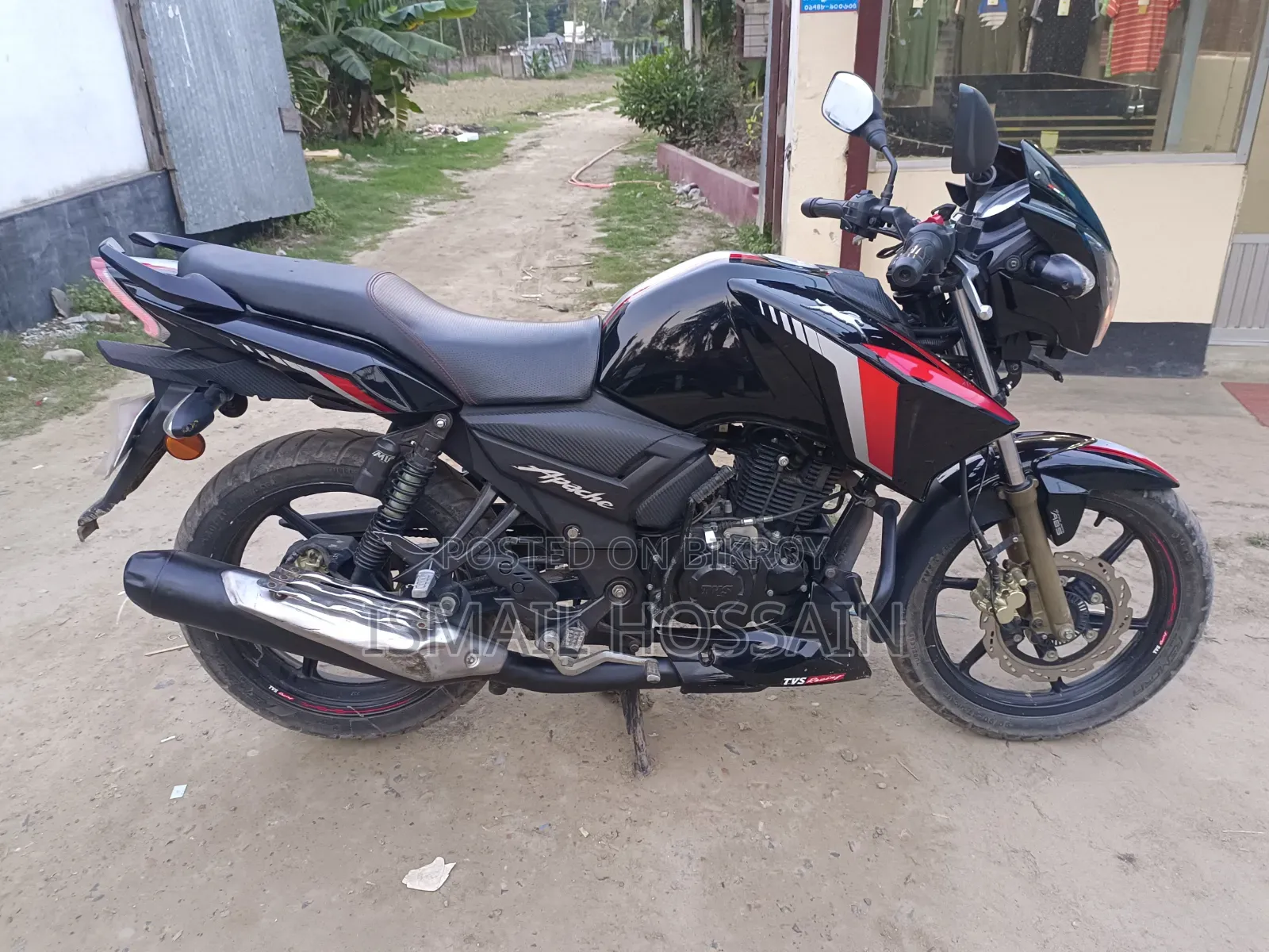 TVS Apache RTR 160 2V 2025 Black