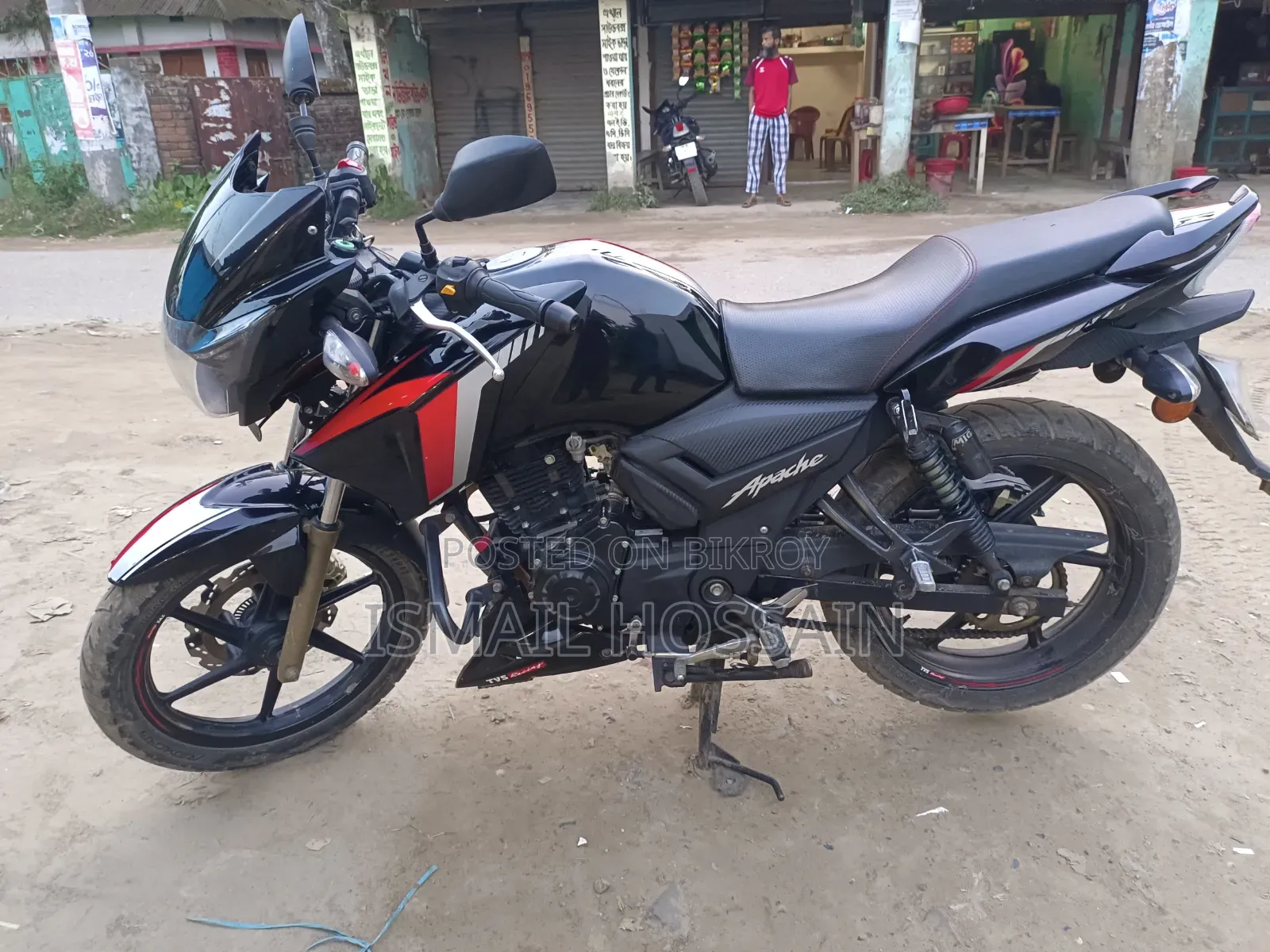TVS Apache RTR 160 2V 2025 Black