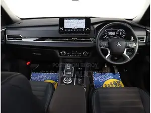 Mitsubishi Outlandar PHEV G 2022