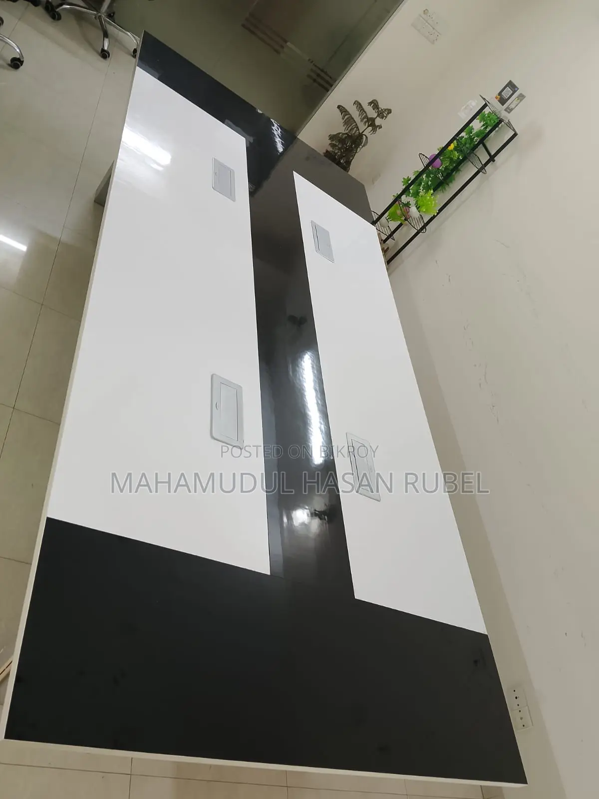 1 Conference Table - Premium Quality