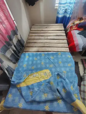 চৌকি বিক্রয় হবে