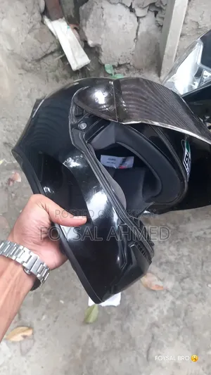 Studs Helmet, Fresh