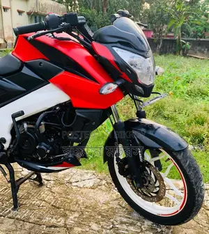 Bajaj Pulsar NS 160 . 2021