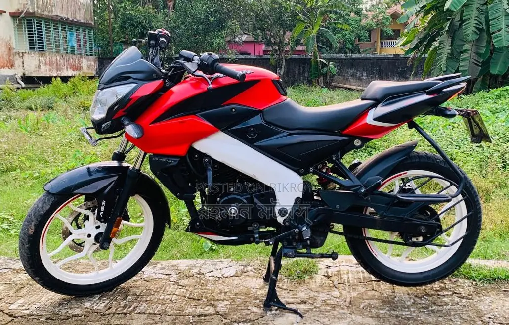 Bajaj Pulsar NS 160 . 2021