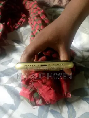 Apple iPhone 11 (Used)