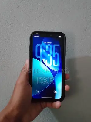 Apple iPhone 11 (Used)