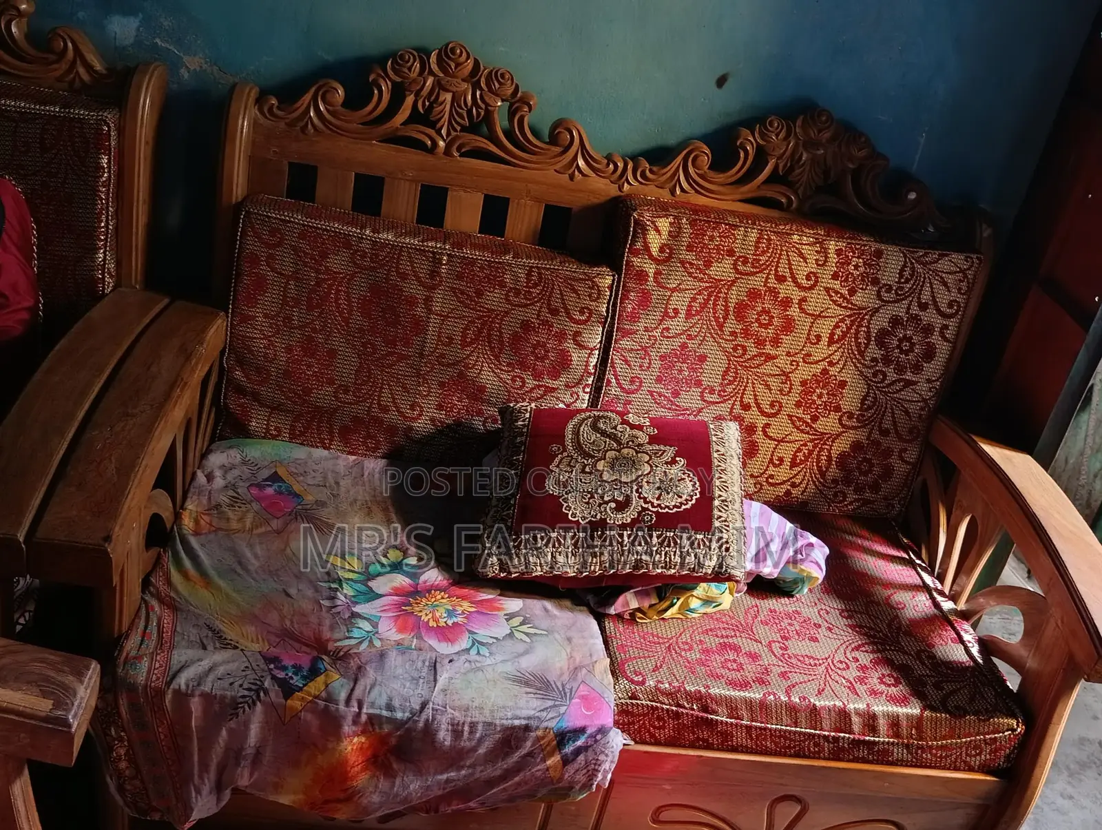 সোফা সেগুন কাঠের