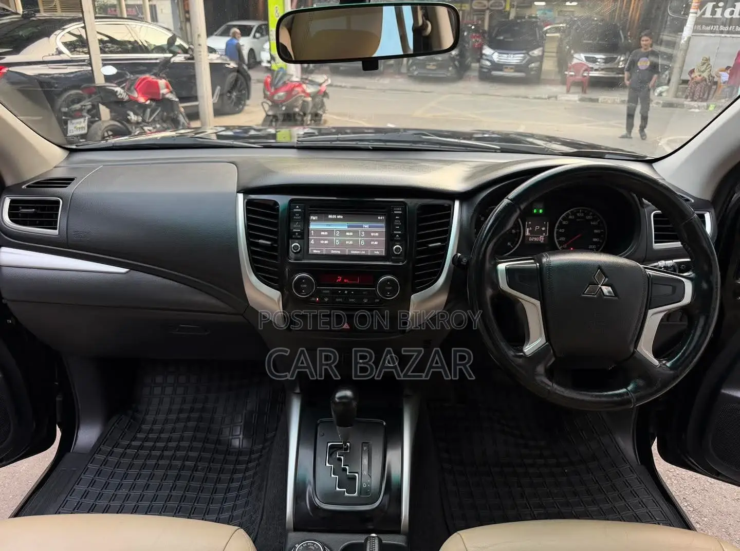 Mitsubishi Pajero Exceed 2019 Black