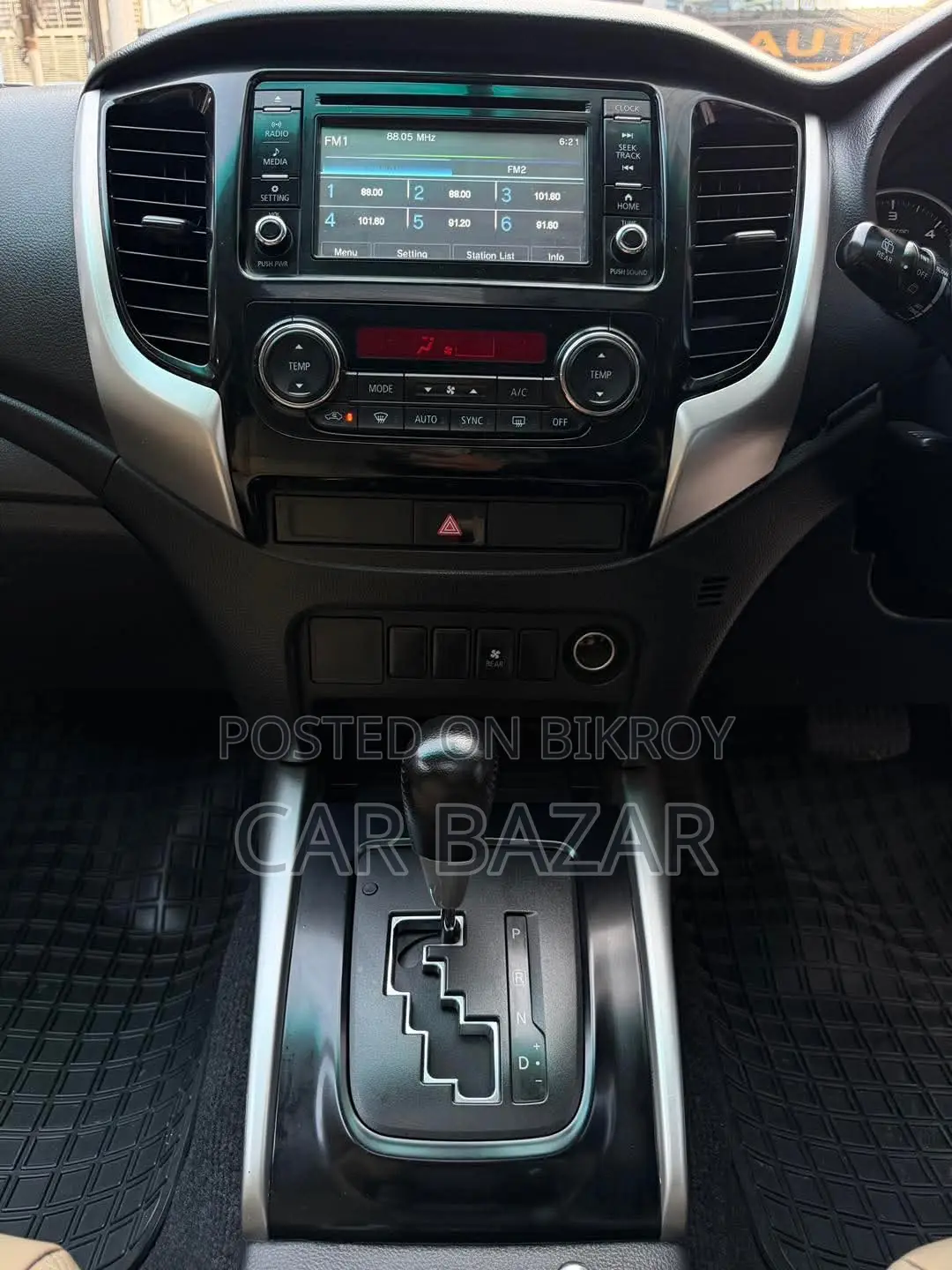 Mitsubishi Pajero Exceed 2019 Black