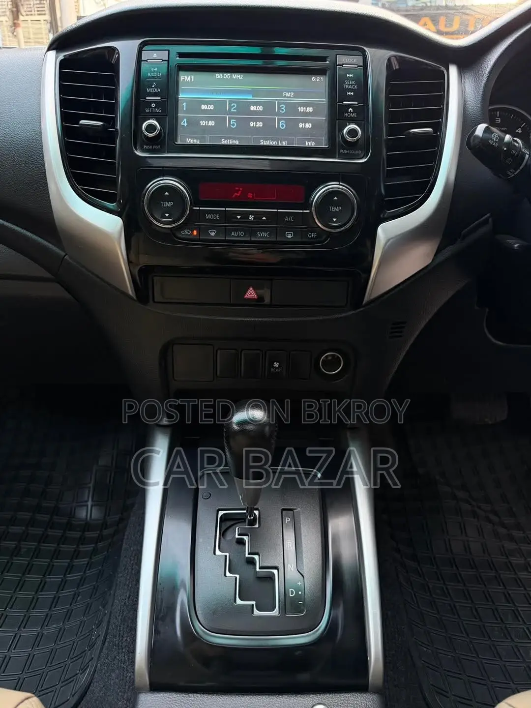 Mitsubishi Pajero Exceed 2019 Black