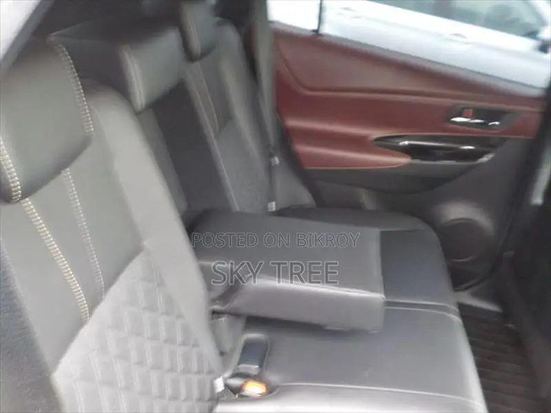 Toyota Harrier Progress-Package 2020