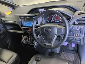 Toyota Esquire 2021