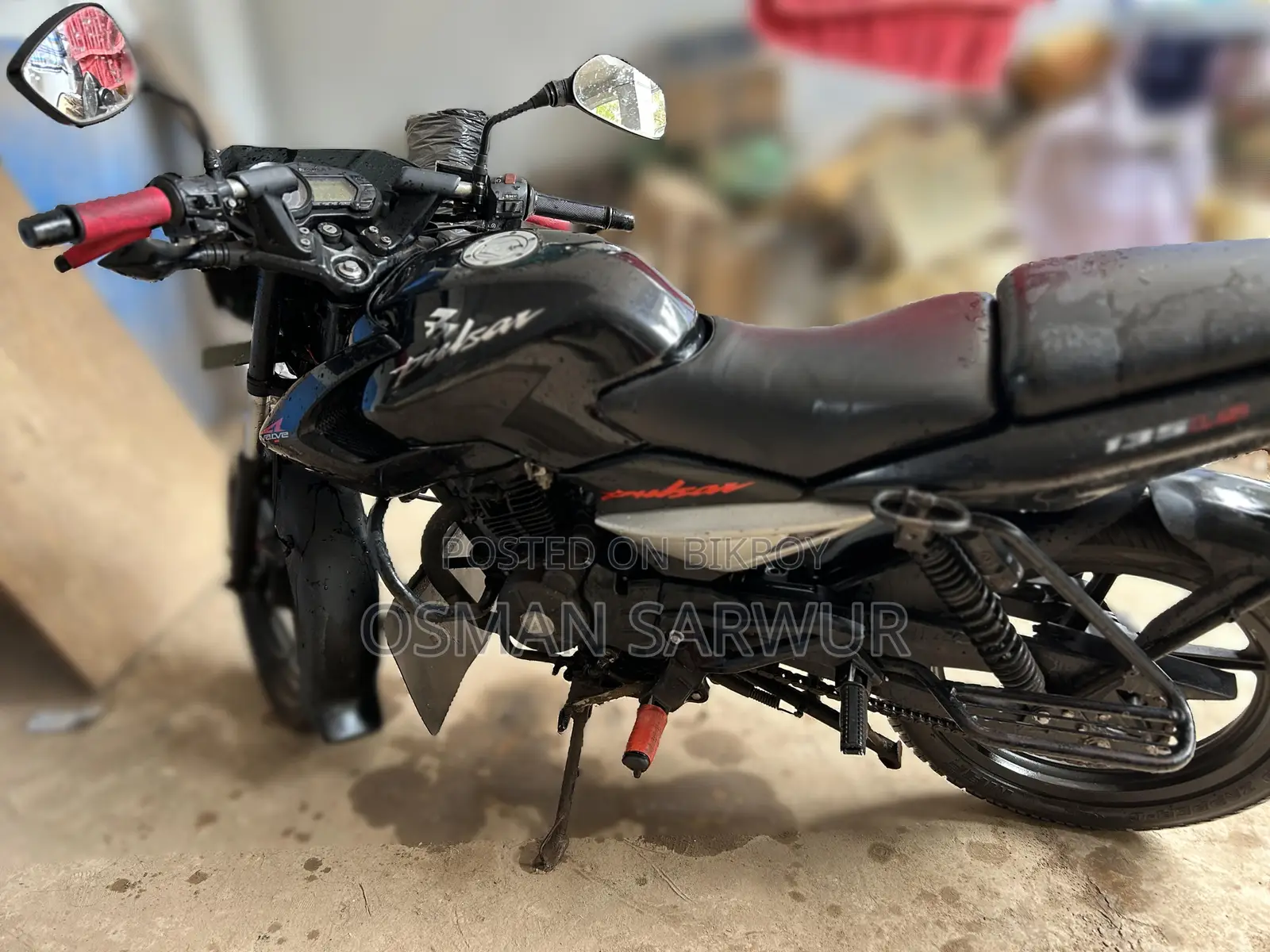 Bajaj Pulsar 135 LS 2011 Black