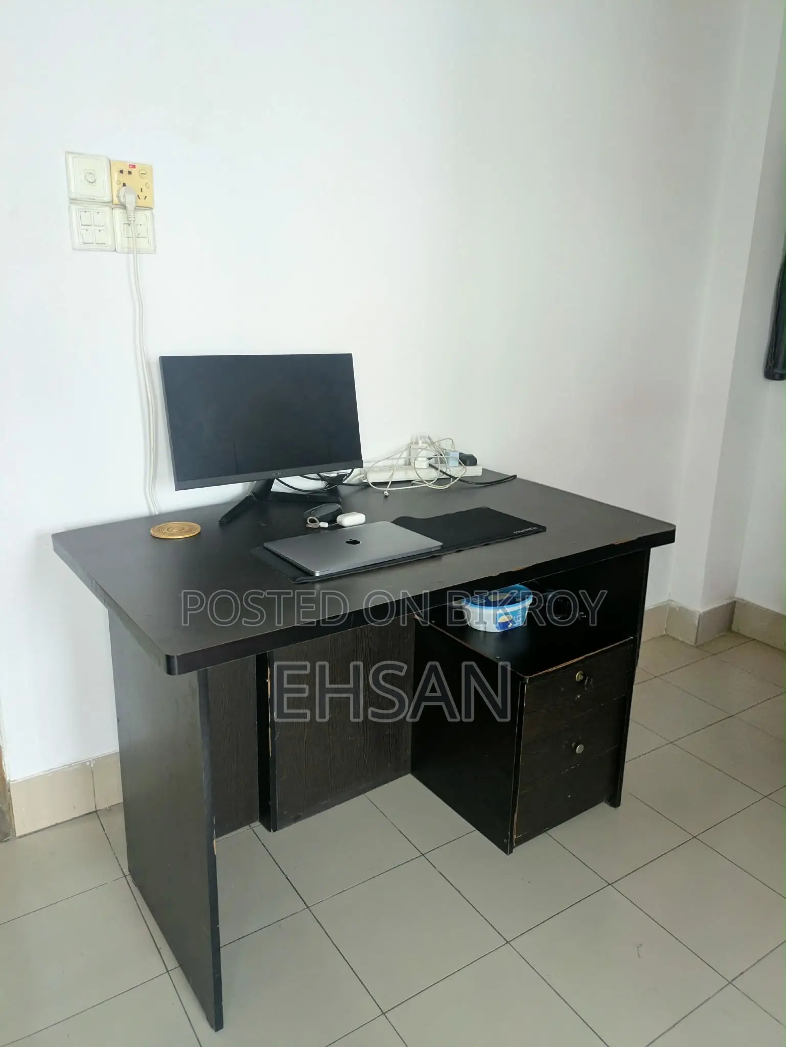 Computer/Laptop Table