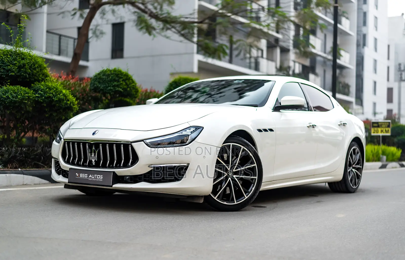 Maserati Ghibli 2021