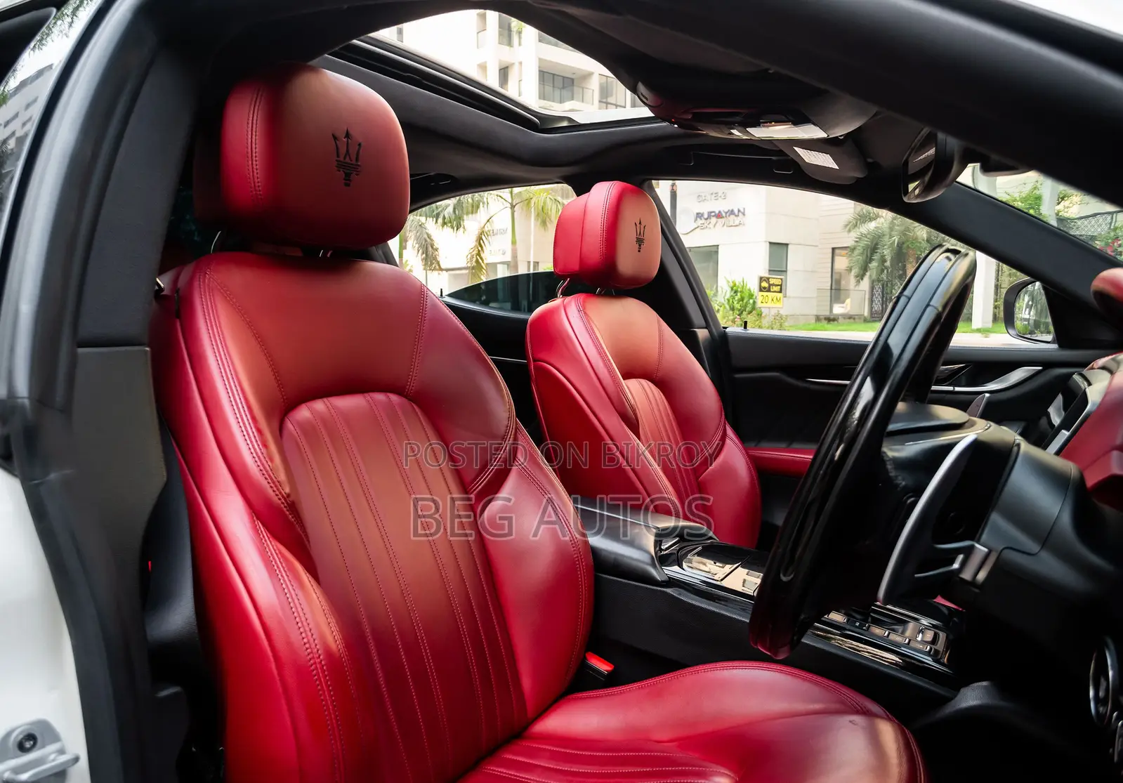 Maserati Ghibli 2021