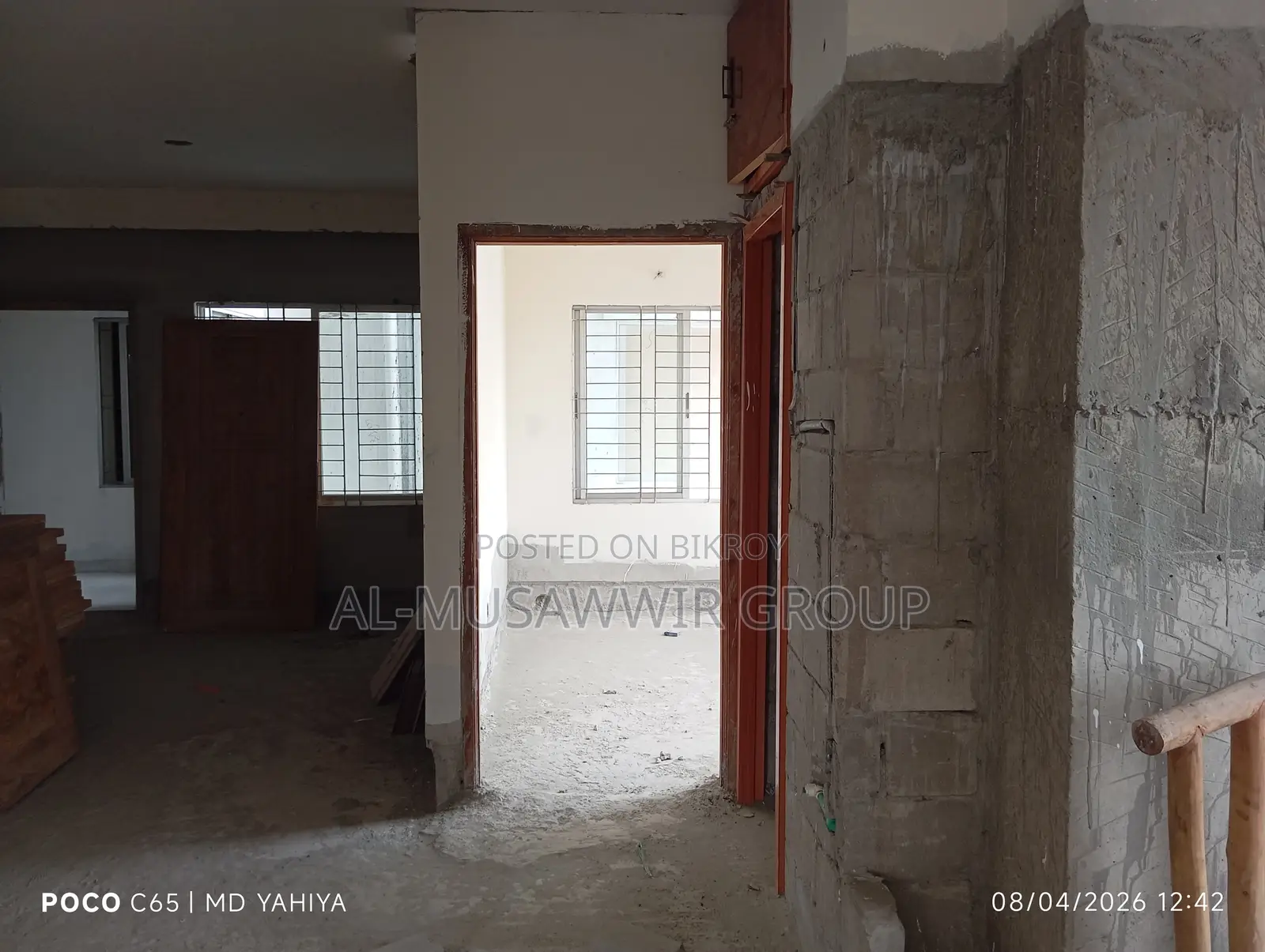 Spacious, Airy Flat Ready for Sale