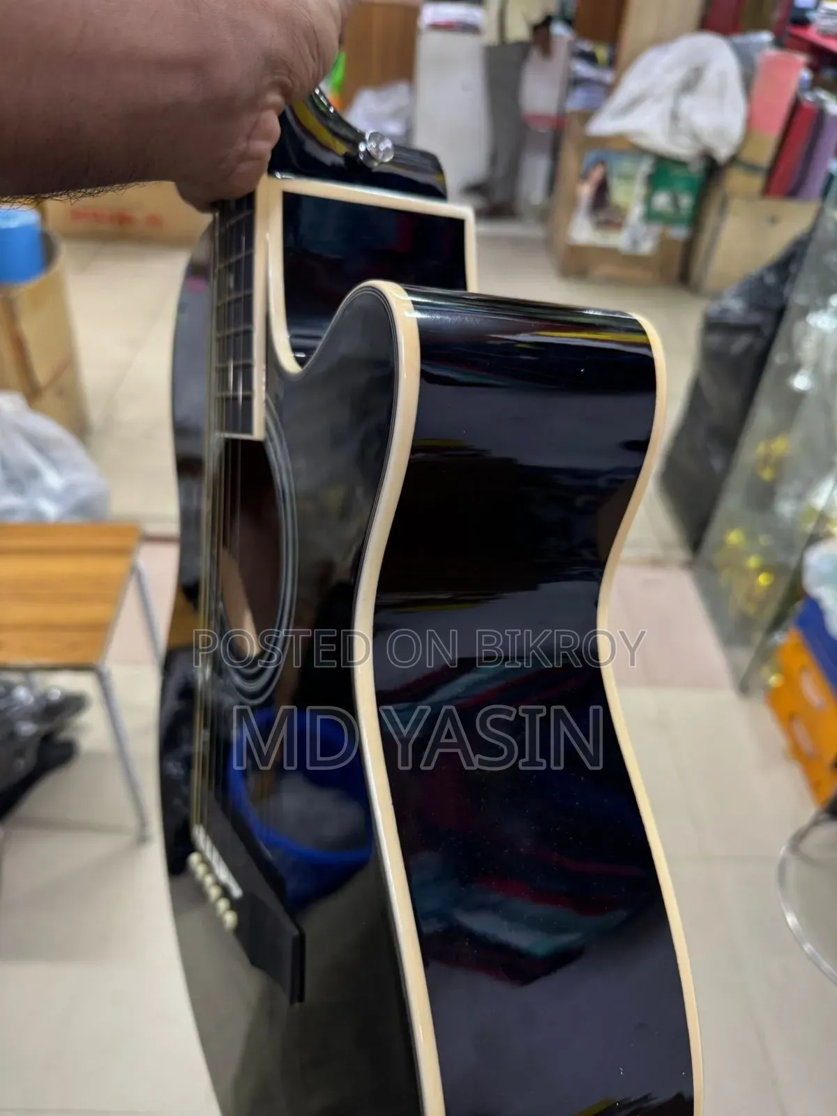 Guitar Yamaha