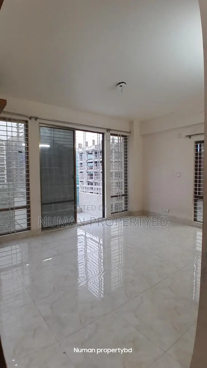 2100 sq ft 3-bedroom Full Interior Design New Luxury Semi Furnished Flat Rent