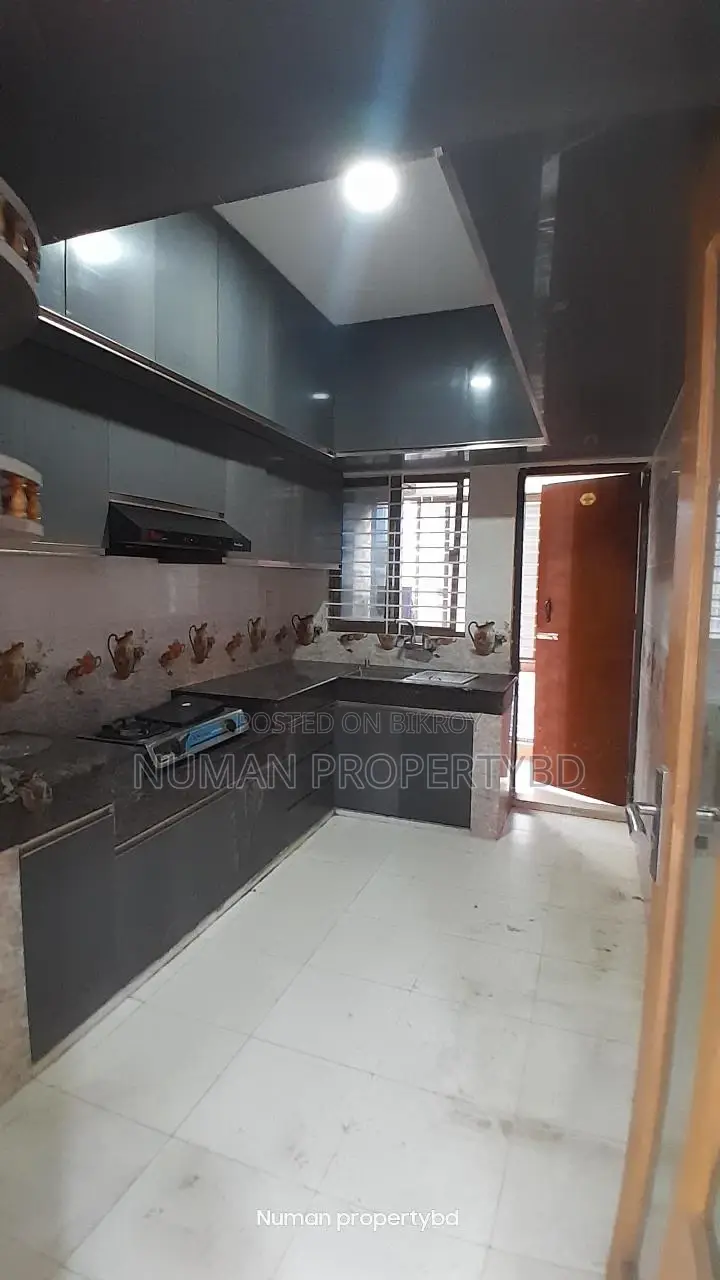 2100 sq ft 3-bedroom Full Interior Design New Luxury Semi Furnished Flat Rent