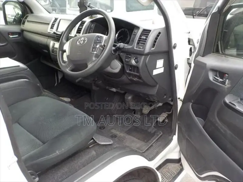 Toyota Hiace SUPER GL 4.0 PEARL 2021