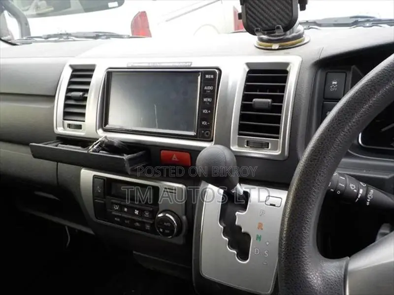 Toyota Hiace SUPER GL 4.0 PEARL 2021