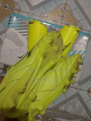 Anza Football Boots (Size 43)