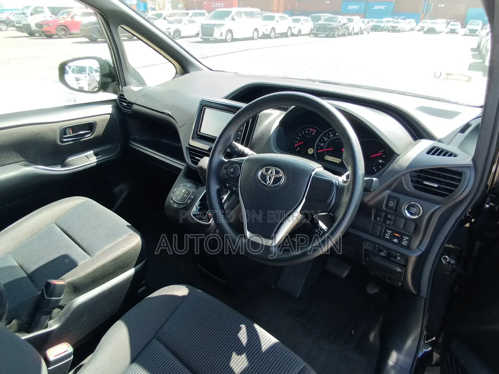 Toyota Noah X Smart 2021