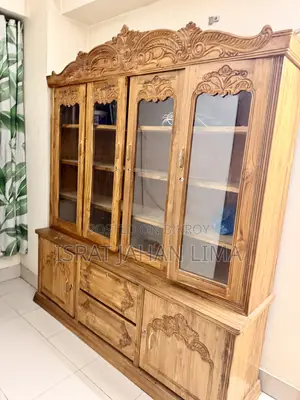Wall Cabinet Showcase