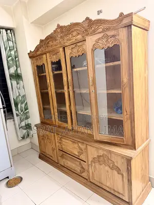 Wall Cabinet Showcase