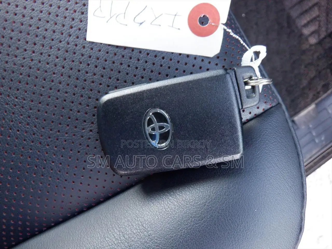 Toyota Esquire Gi Black 7 Seat 2020