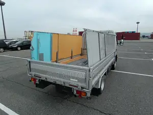 Toyota DYNA . 2021