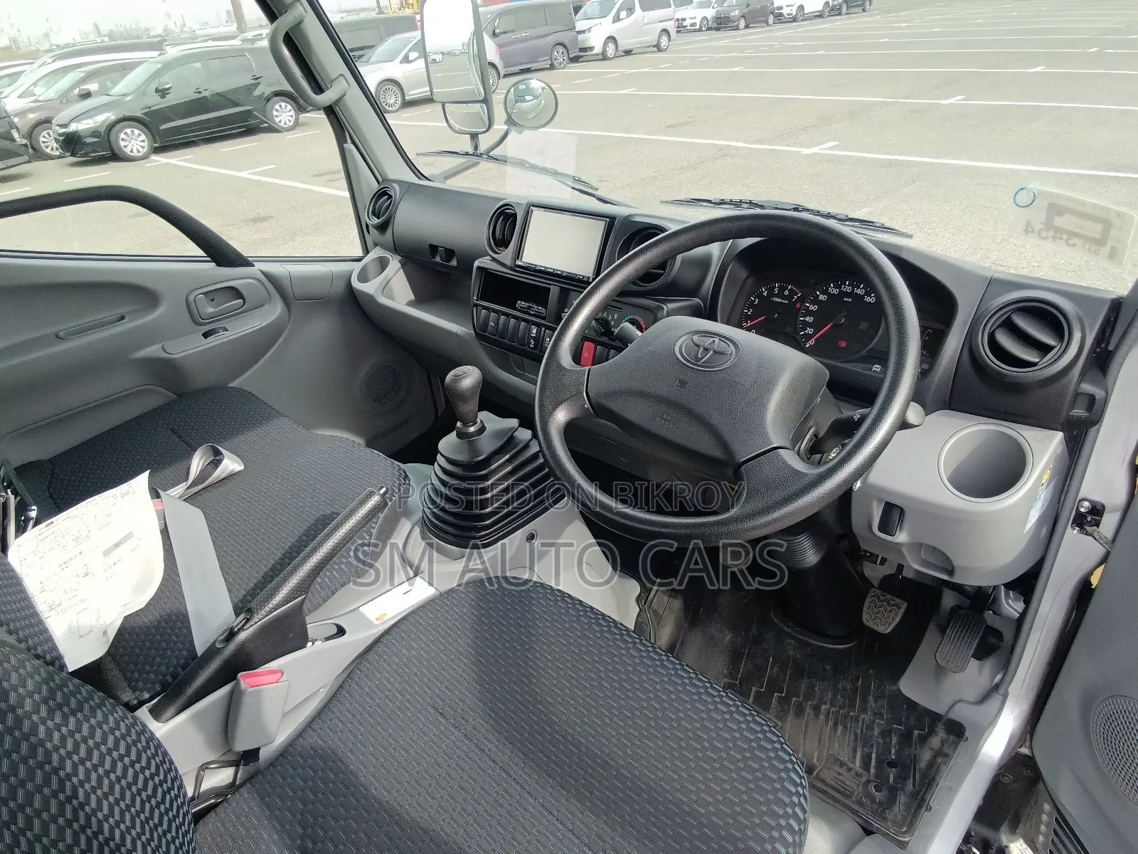 Toyota DYNA . 2021