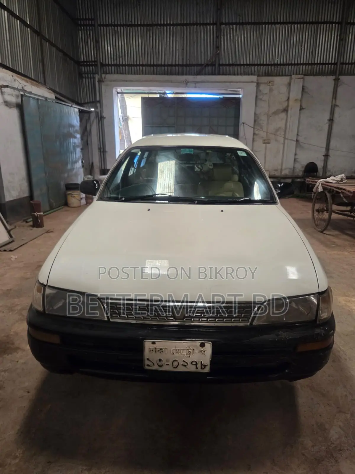Toyota Corolla 1998 White