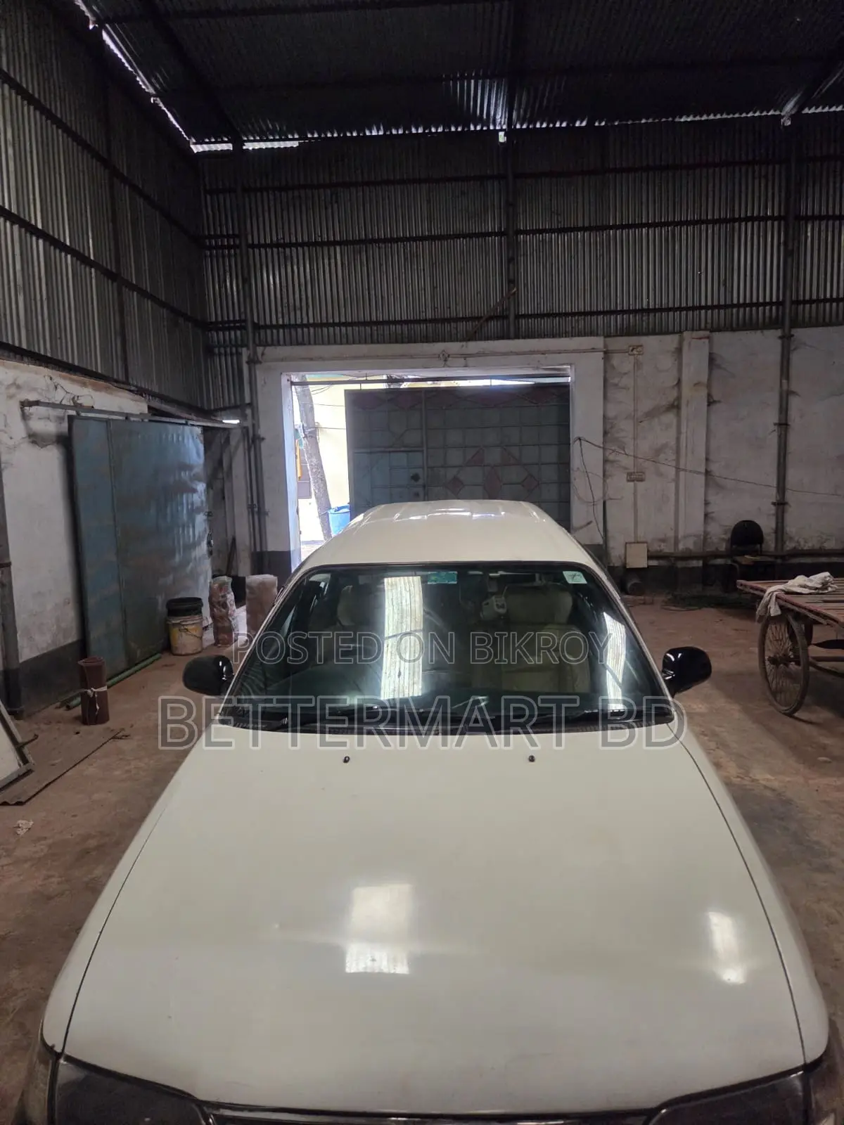 Toyota Corolla 1998 White