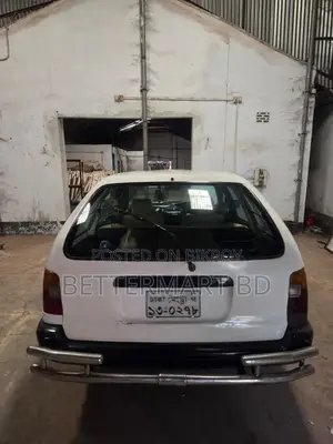Toyota Corolla 1998 White
