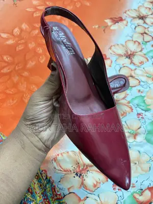 রেড কালার হাই হিল