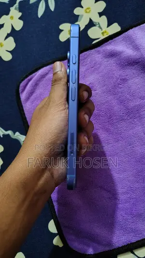 Apple iPhone 16 (Used)