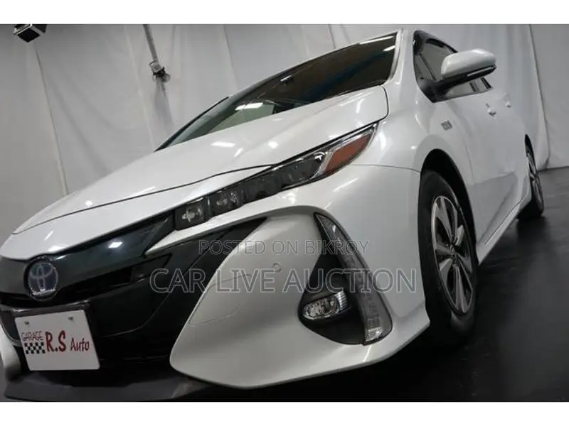 Toyota Prius PHEV Z 2021