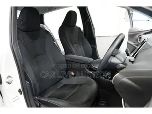 Toyota Prius PHEV Z 2021