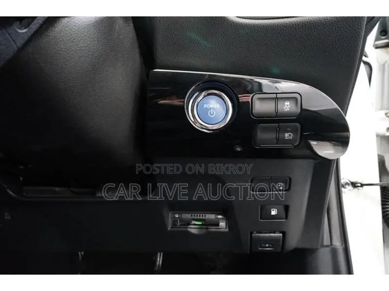 Toyota Prius PHEV Z 2021