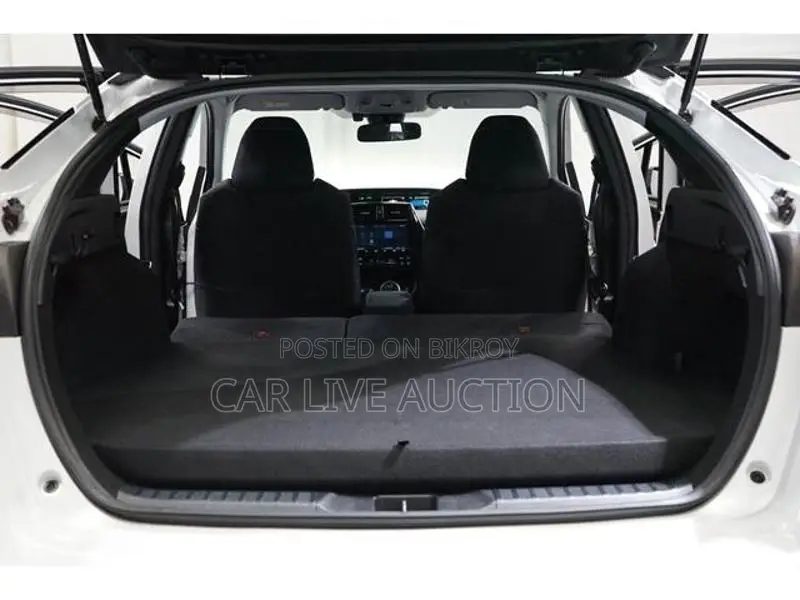 Toyota Prius PHEV Z 2021
